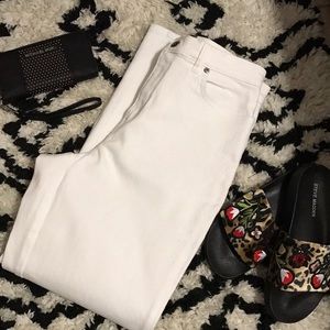 Style & Co. White Jeans Worn Once 10 Short